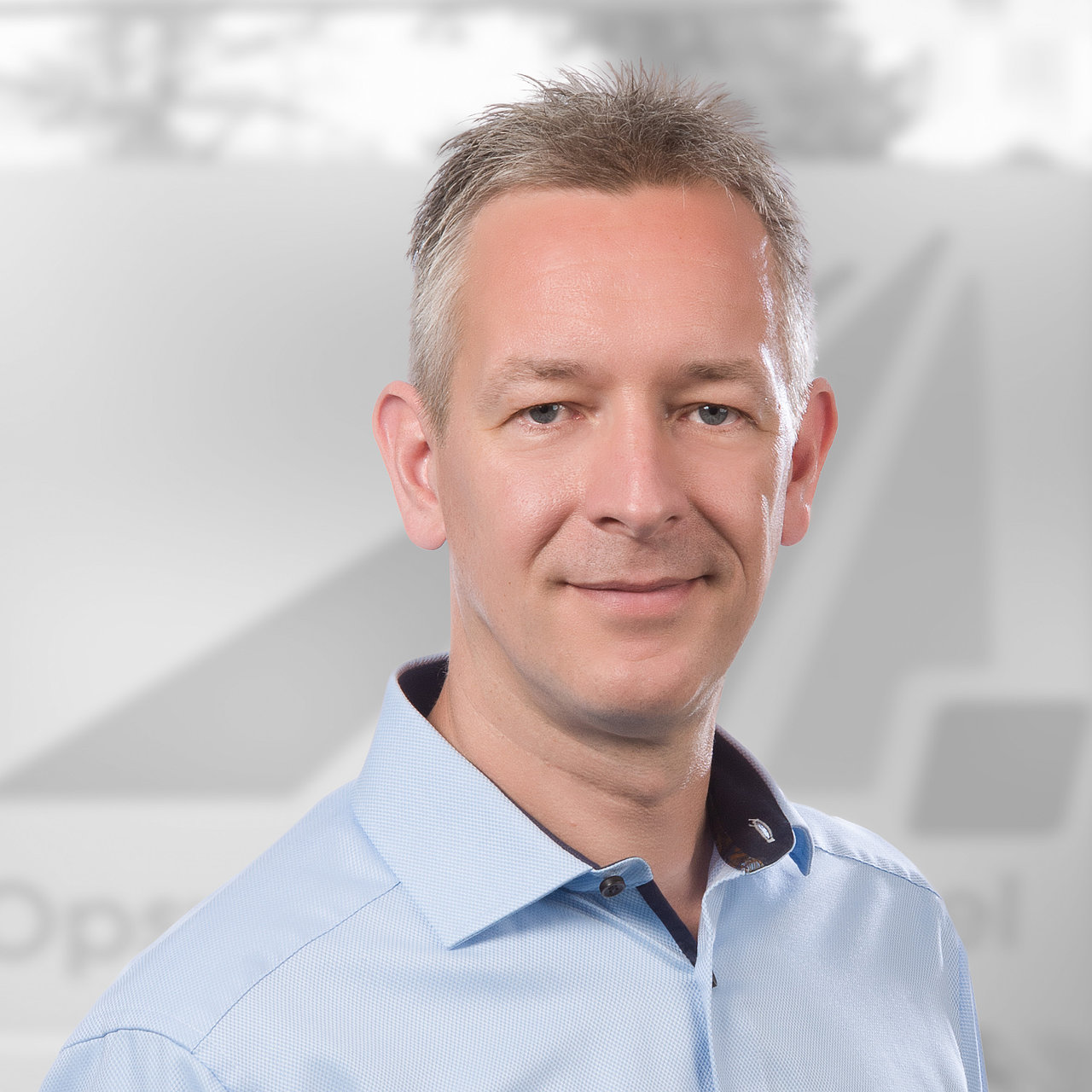 Dr. Stefan Pieke - managing director